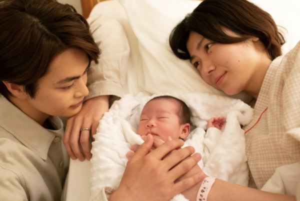 日剧《男文案撰稿人，要休育儿假》剧照