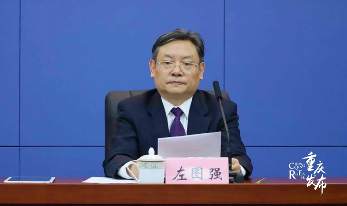 左图强介绍相关情况  刘佳灵 摄 