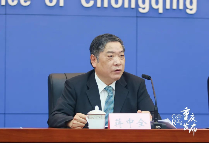 蒋中全介绍相关情况  李聪冲 摄 