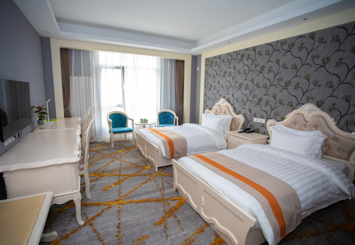 新东方上都首府酒店豪华标准间，图片来自携程平台