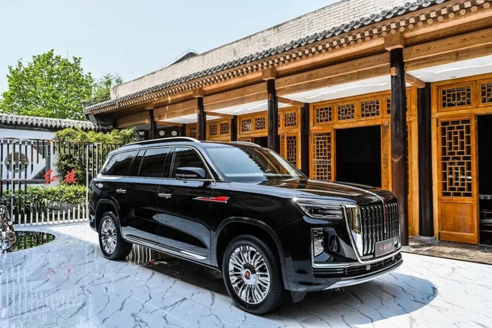 红旗LS7实车。（受访者供图）