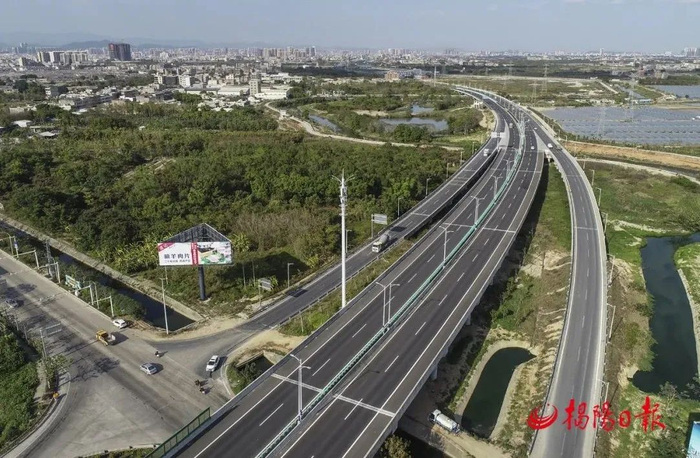 揭阳大道仙桥段。郑楚藩 摄