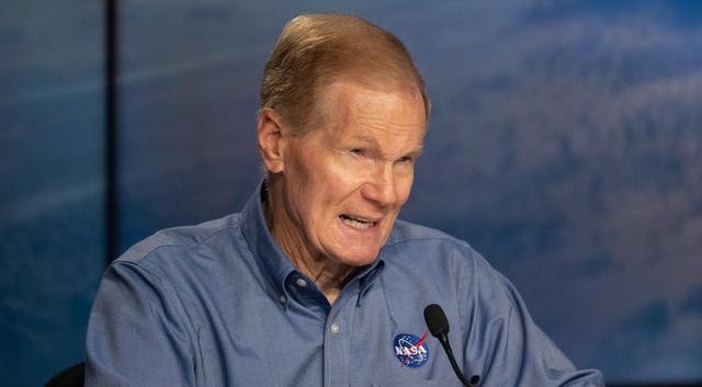 尼尔森在肯尼迪航天中心召开记者会 图自美媒 