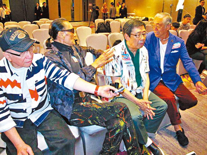 心系香港电影不愿退休曾江完成最后旅程