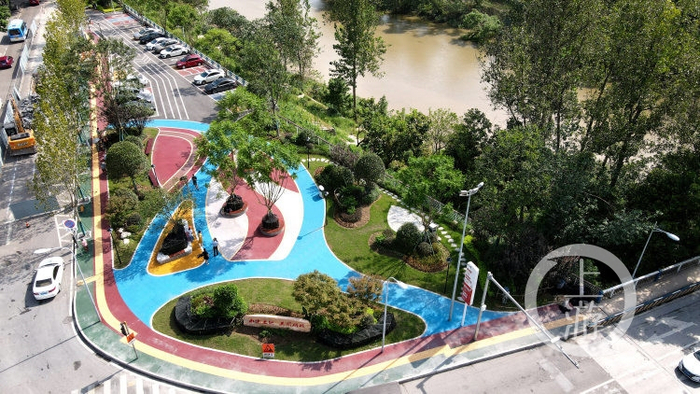 ▲北碚区七一桥头游园