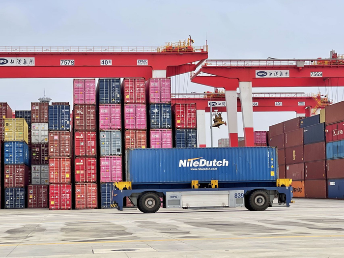 （图片来源：第一财经记者段思宇摄于洋山港）