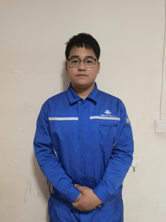 “2022年全国五一劳动奖章”获得者胡兴盛。中国航天科工集团二院283厂供图