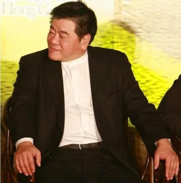 竹联帮总护法吴敦,当一辈子大佬,为何到老却栽倒在儿子手上?|贾静雯|陈启礼|联邦|江湖|吴庭言_新浪新闻