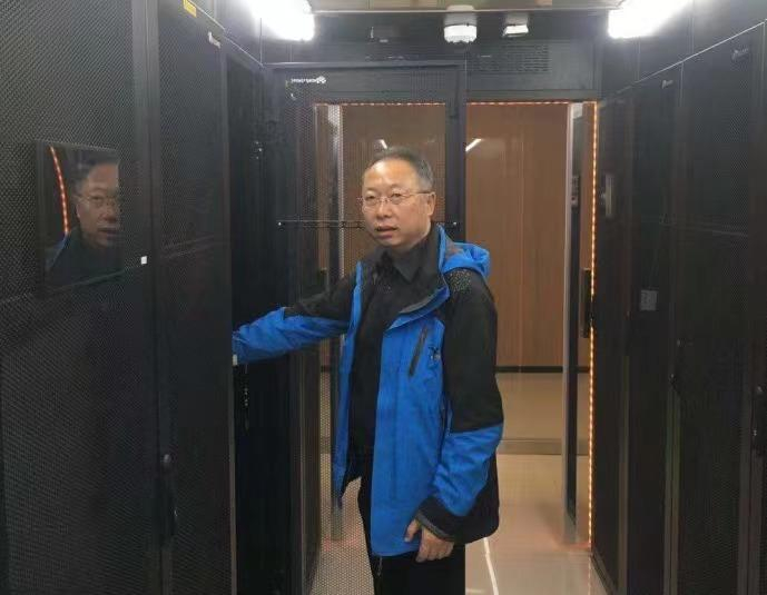 工作中的宋海强。受访者供图