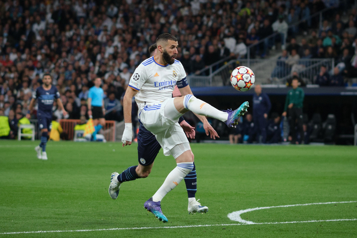 本泽马状态火热，屡献绝杀。  图/新华社