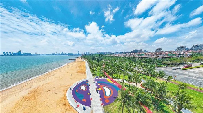 海口西海岸贯通更新工程现场。海南日报记者 陈元才 摄