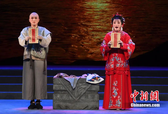 歌仔戏《侨批》。中新社记者 刘可耕 摄