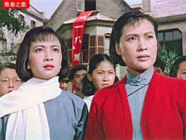 《青春之歌》剧照，谢芳和秦怡