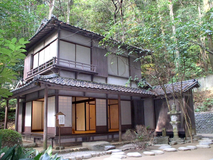 现在被复原的愚陀佛庵。    维基百科 图