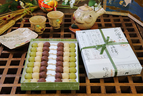 三色的哥儿团子    壶屋果子舖官网 图