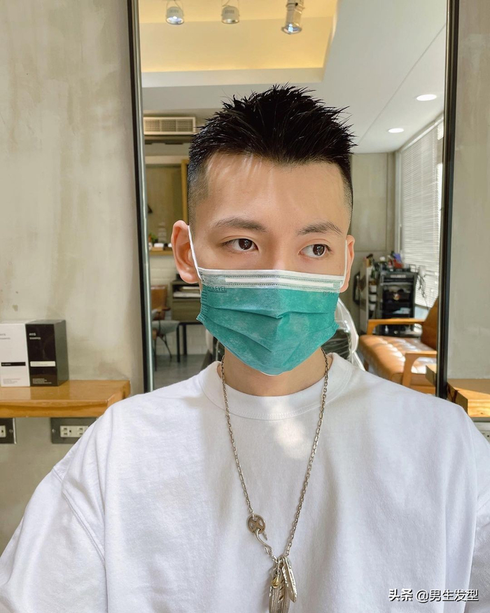 男生剪“前刺”发型有多帅气?试试这3款,尽显潮男范儿