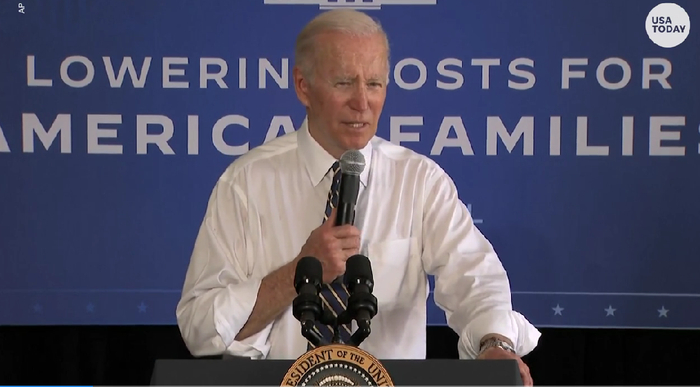 拜登发表讲话，视频截图