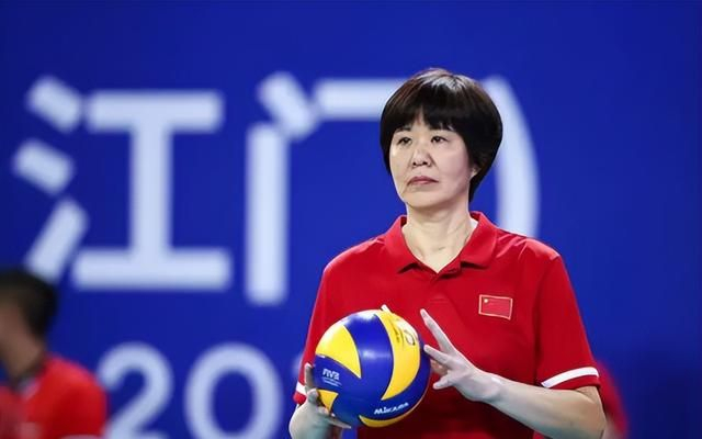 记得女排天才张锦文吗?曾因花洒被郎平永不录用,如今在大学任职