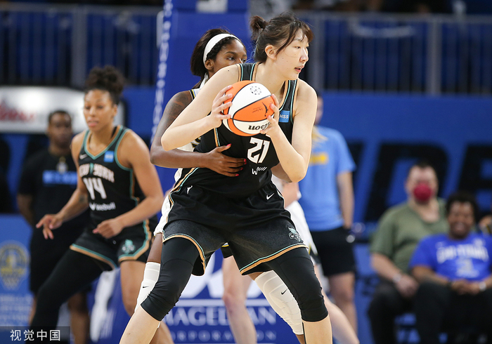 韩旭在比赛中。