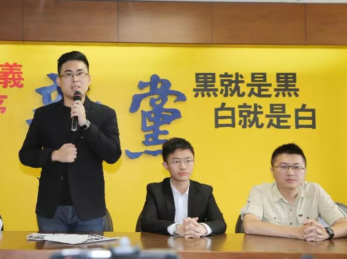 王炳忠（左起）、侯汉廷、林明正 图片来源：联合报