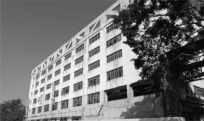 改造前的珠江啤酒厂汽轮机楼（受访者供图）