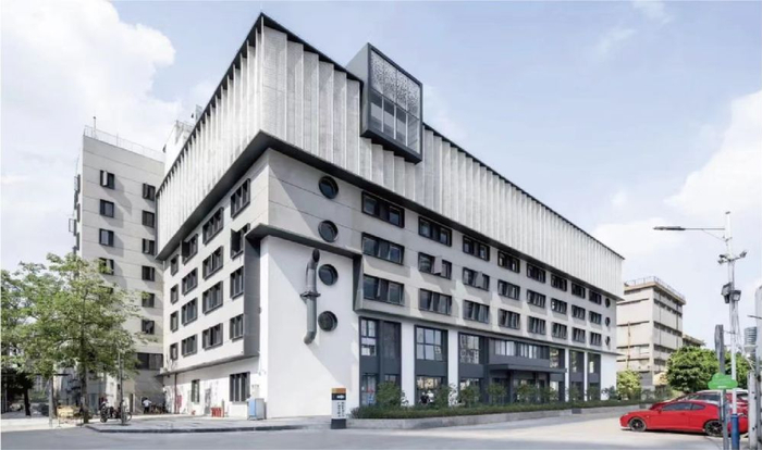 改造后的珠江啤酒厂汽轮机楼（受访者供图）