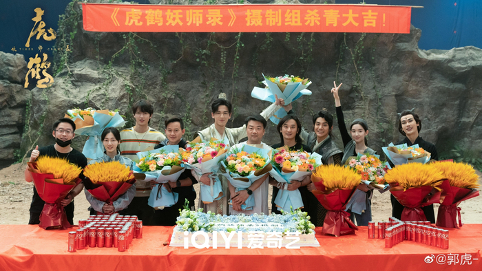 杀青合影。  图片来自导演微博