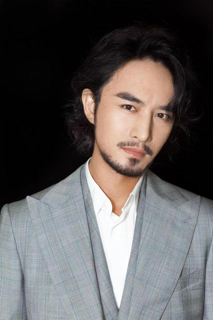 即将四十岁的张晓晨，希望未来能给自己少设一些门槛。  受访者供图