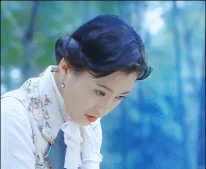 12版“十三姨”颜值对比:关之琳明艳,郝蕾娇俏,后一代不如一代