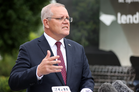 &nbsp;&nbsp;&nbsp;&nbsp;澳大利亚大选进入倒计时。当地时间5月16日，现任总理莫里森访问布里斯班时向选民发表讲话。&nbsp;视觉中国供图