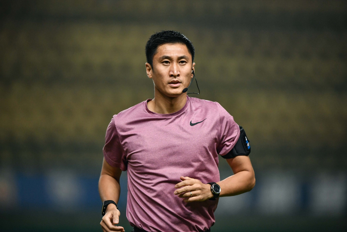 马宁作为主裁入选世界杯执法名单。