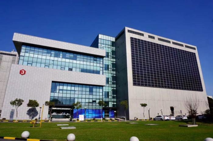 （万国数据上海三号数据中心）