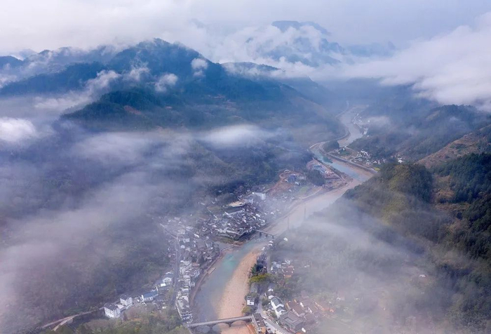 图片来源：新华社