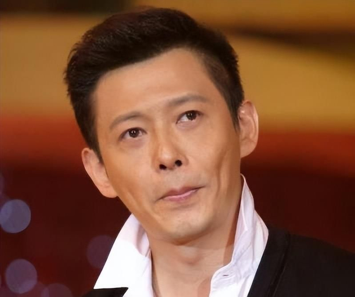 著名主持人程前:出生15天遭生父丢弃,与董卿同居6年后被分手