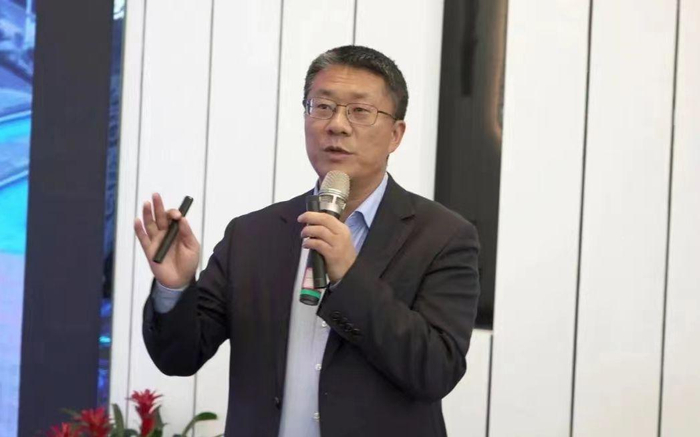 云南省昆明市安宁市委书记毕绍刚。受访者供图