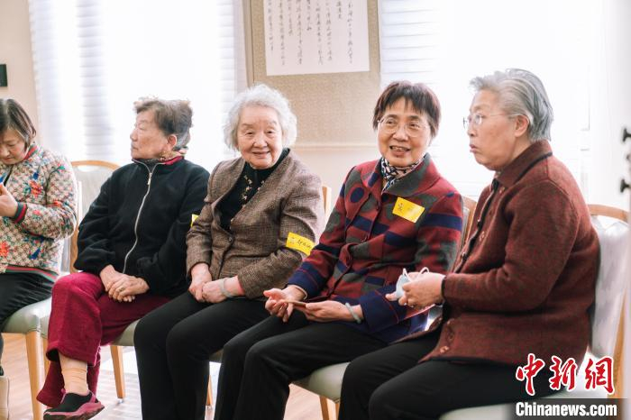 资料图：上海浦东新区梧桐养老社区的长者们 林恩 摄