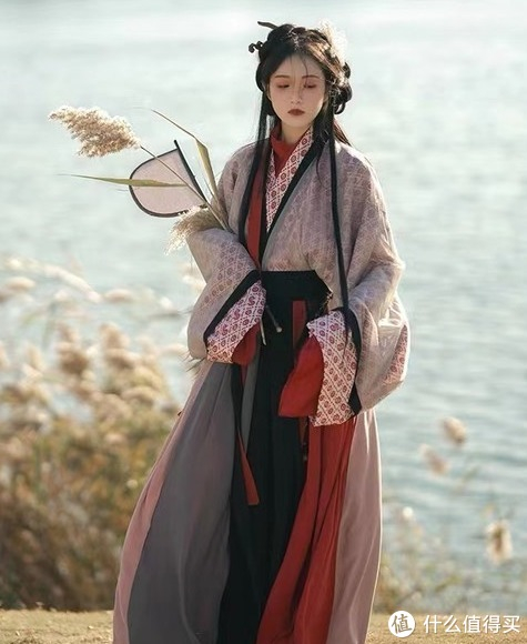 各朝代表性汉服大赏,你最欣赏哪个哪个形制?