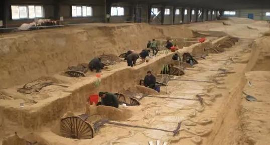 古代漆竹扇，为何又叫便面，看罢它的功用我们知道一个适中的道理