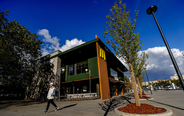 当地时间2022年5月16日，俄罗斯首都莫斯科，当地麦当劳门店。人民视觉&nbsp; 资料图