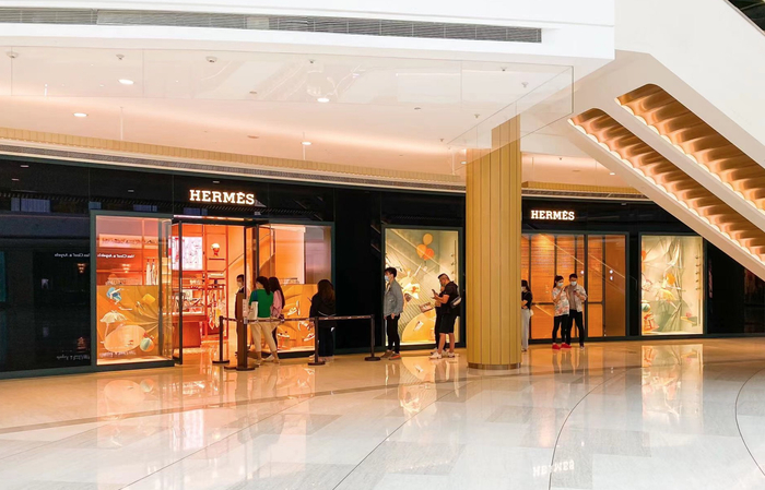 5月29日，上海恒隆广场恢复营业 图片来源：Stanley