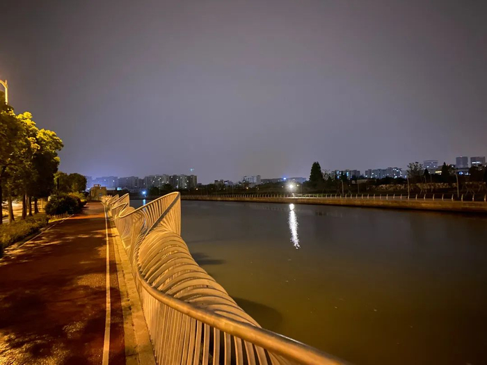 翻墙出去见到的苏州河