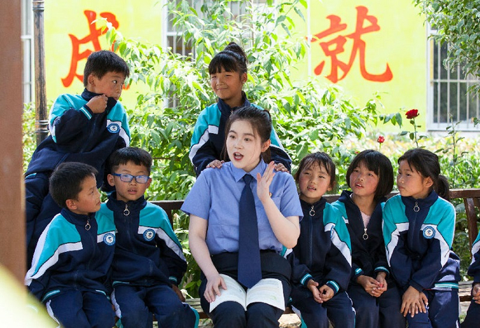 　　近日,河南省通许县检察院干警来到孙营乡寄宿小学,为二年级学生开展法治宣讲活动。记者刘立新　通讯员卢怡 摄