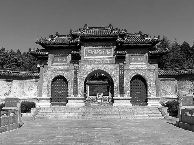 花洲书院山门。摄影：张蒹维