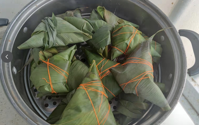 包好的糯米粽子。 新京报记者 刘欢 摄