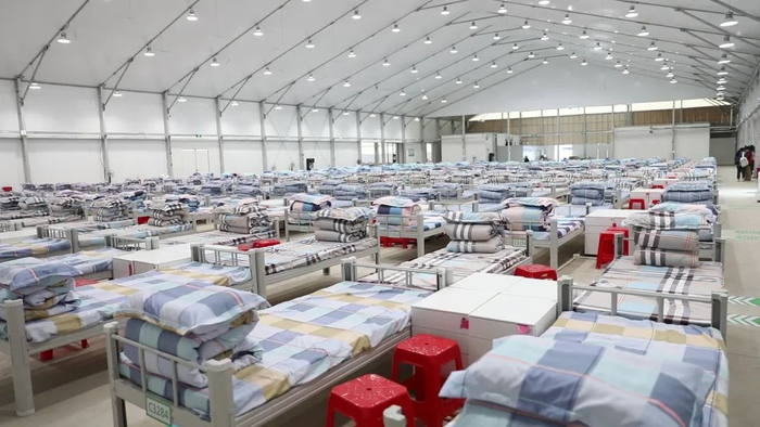 此前，西岸艺术中心B馆方舱医院开馆前。资料图