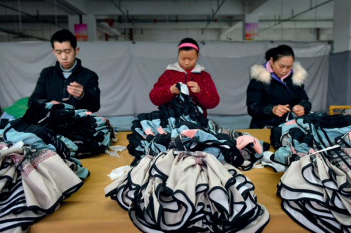 贡献了大部分就业的中小微企业和个体工商户抵御疫情冲击的能力最弱。图/IC