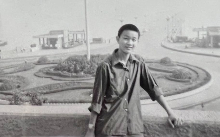 刚进大学时的魏辅文，稚气未脱。受访者供图