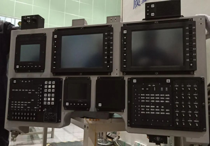 仪表板及仪表产品