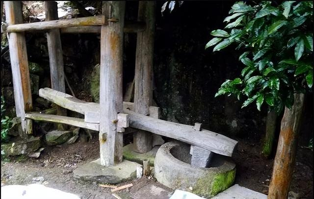 客家农村“踏碓”，你还记得吗？|碓臼|石臼|空间|麻石|双手_新浪新闻