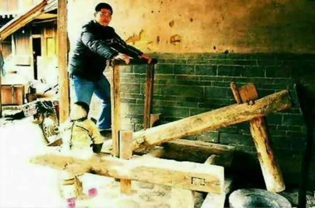 客家农村“踏碓”，你还记得吗？|碓臼|石臼|空间|麻石|双手_新浪新闻